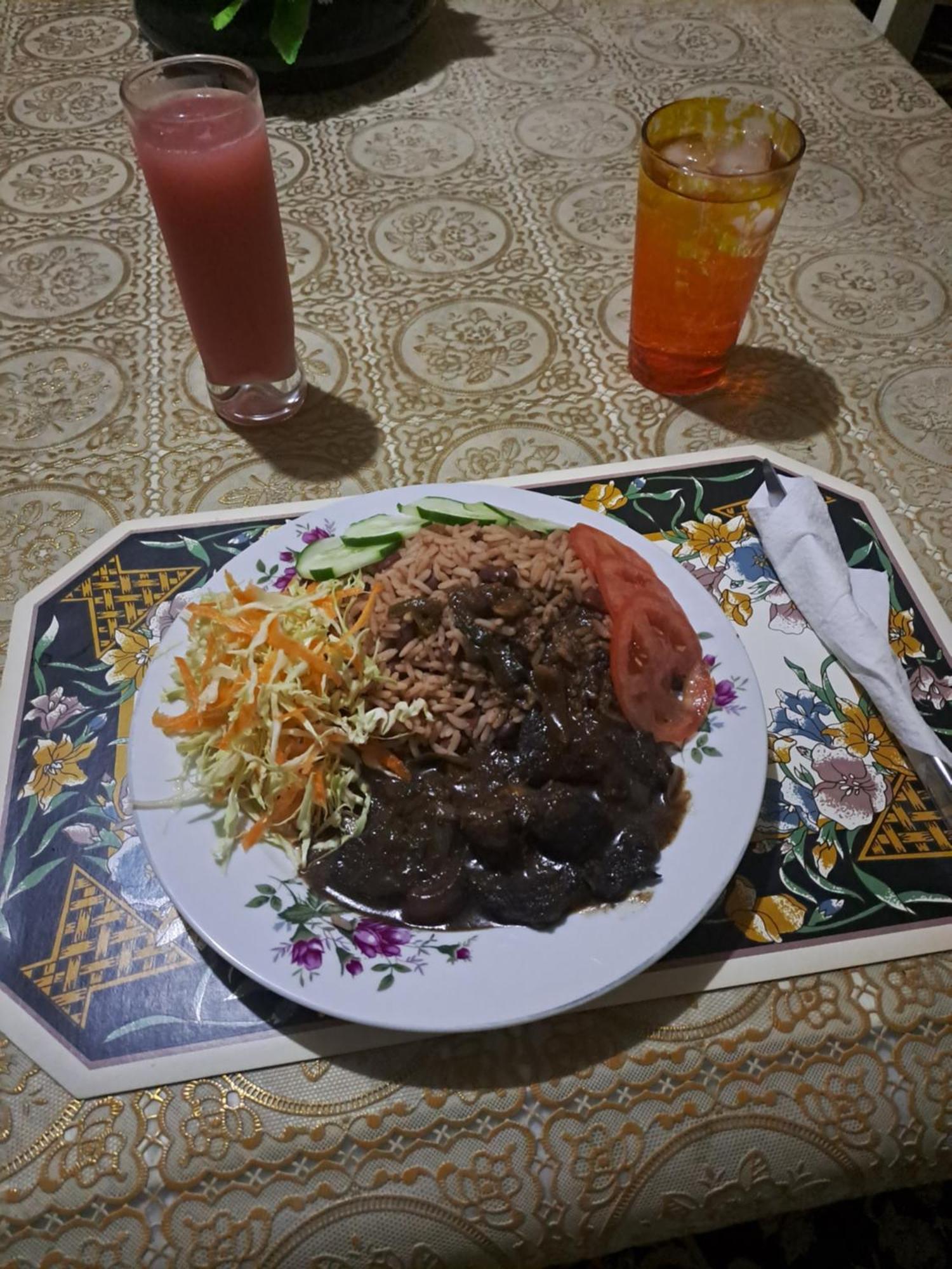 Kingston Airport Bed And Breakfast Bagian luar foto